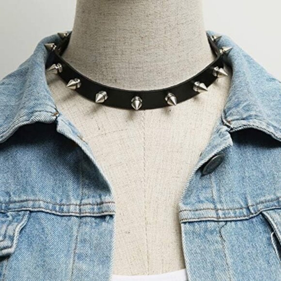 Edgy Goth Metal Spike Studded Leather Choker Collar - Picture 1 of 5